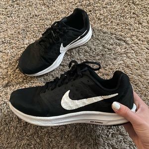 women’s nike running shoes